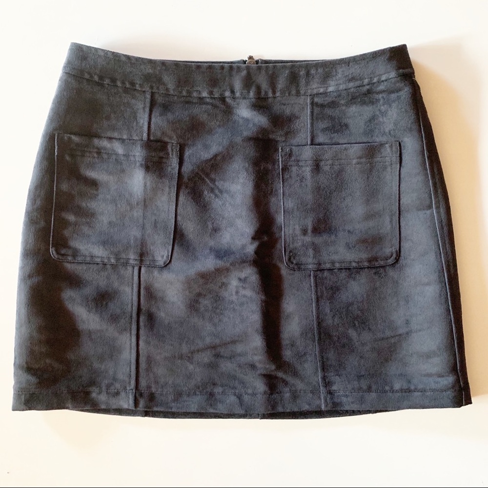 Old Navy Mini Skirt Pockets